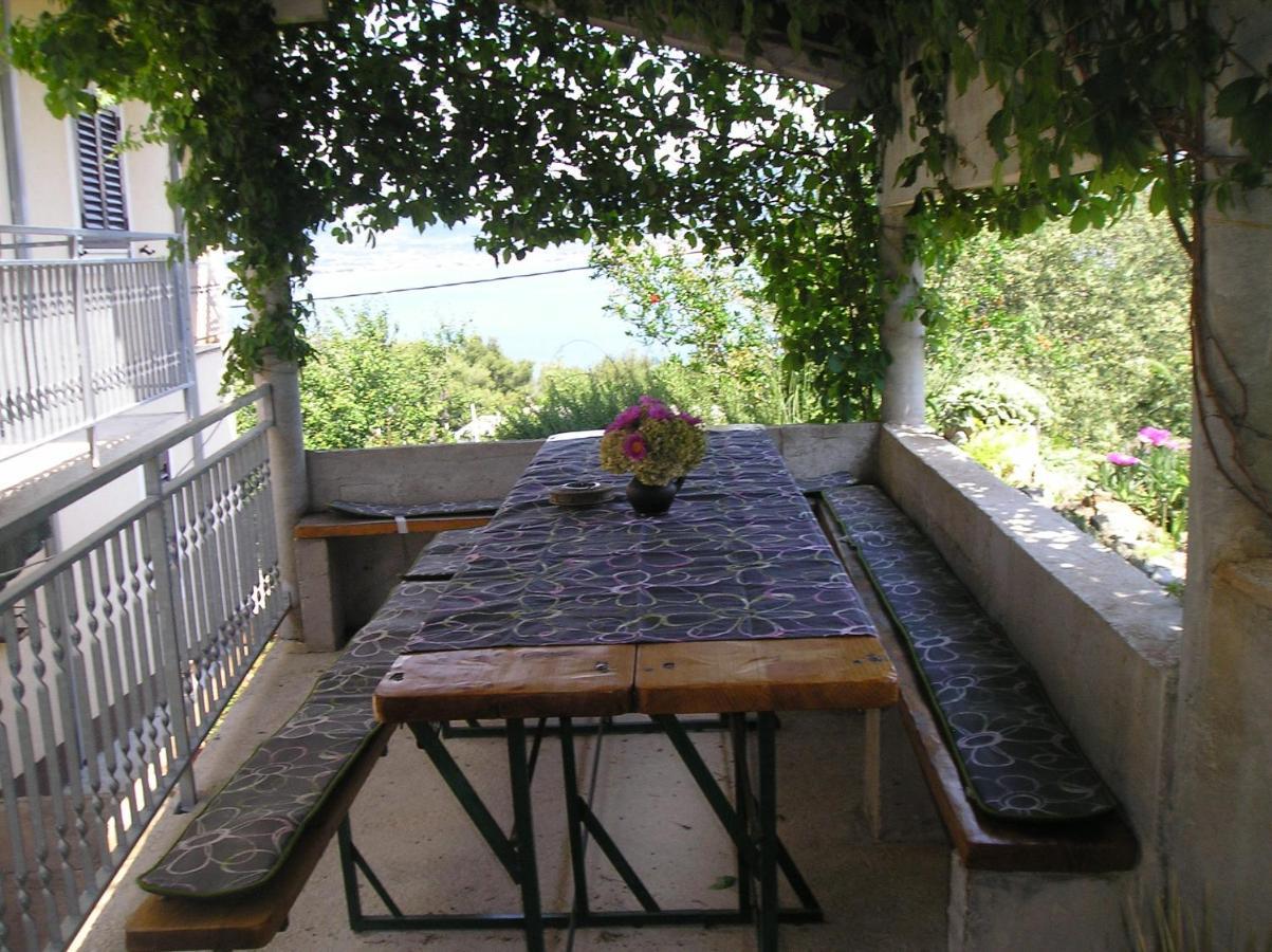 Apartments Ljilja Sea View Slatine Exterior foto